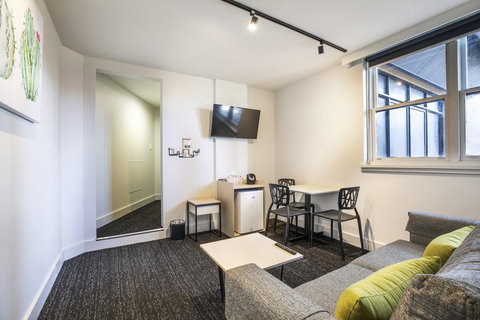 Nightcap At Glengala Hotel - Accommodation Sydney 3