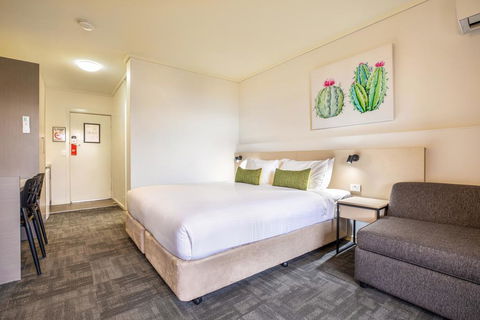 Nightcap At Shoppingtown Hotel - Sydney 4u 0