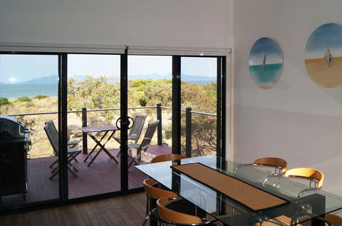 Nine Mile Escape - Sydney 4u 0