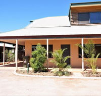 Ningaloo Breeze Villa 2 - 3 Bedroom Fully Self-Contained Holiday Accommodation - Sydney 4u