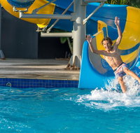 Nobby Beach Holiday Village - Accommodation Sydney