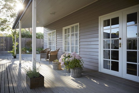 Oak Hill Woodend - Accommodation Sydney 0