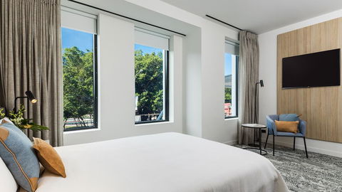 Oaks Cairns Hotel - Sydney 4u 2