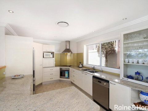Ocean Breeze - 41 Kurrawyba Avenue, Terrigal - Accommodation Sydney 3