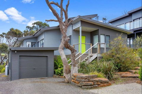 OCEAN ESCAPE - The Ultimate Luxury Beach House - Sydney 4u 1