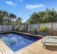 Ocean Luxe Retreat Luxury House with pool tennis court fireplace walk to beach - Accommodation Sydney