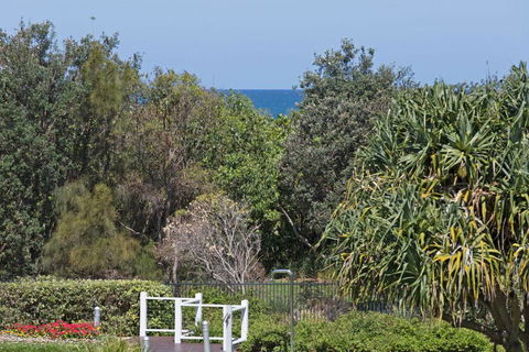 OCEAN RETREAT ON SALT 5203 - Sydney 4u 3