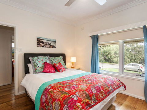OCEAN SOUNDS - Anglesea - Sydney 4u 1