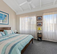 Ocean St Holiday Apartment - Sydney 4u