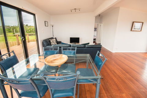 Ocean View Getaway - Sydney 4u 2
