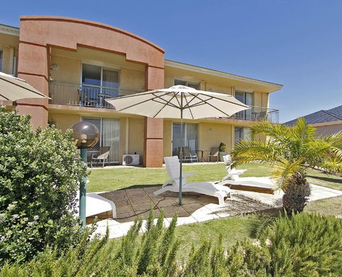 Ocean View Motel - Sydney 4u 1