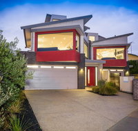 Ocean View Luxury Beachfront - Accommodation Sydney