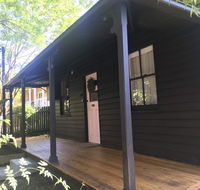 Old Railway Cottage - Sydney 4u