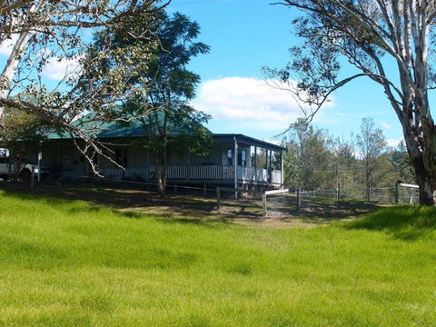 Old Schoolmaster's Cottage On The Barrington River - Sydney 4u 1
