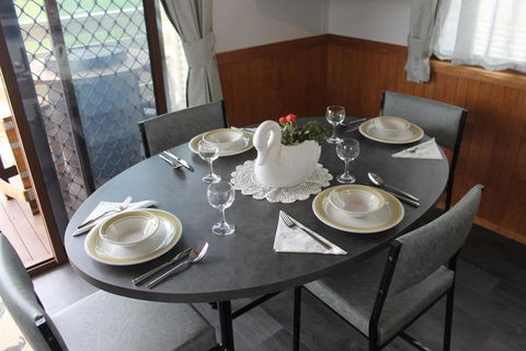 OMARU FARM STAY - Sydney 4u 2
