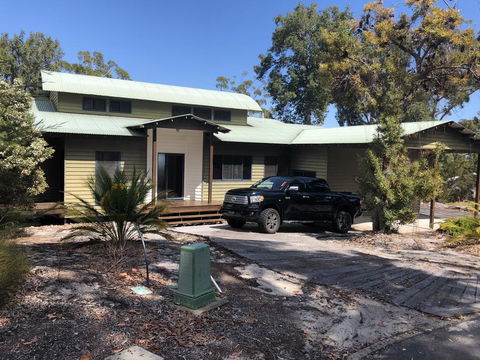 Our Beach House - Sydney 4u 0