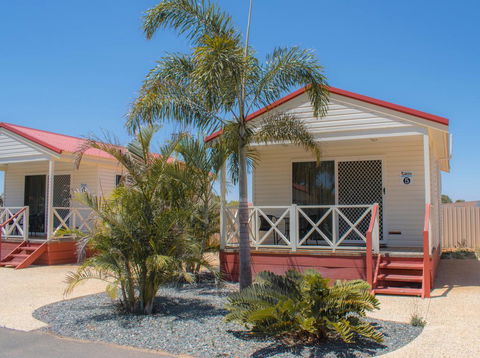 Outback Oasis Caravan Park - Sydney 4u 0