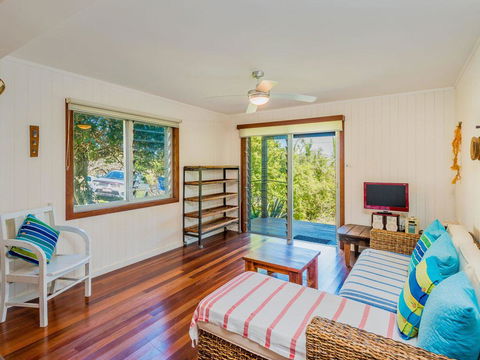 Pacifica 2 - Opposite The Beach At Brooms Head - Sydney 4u 3