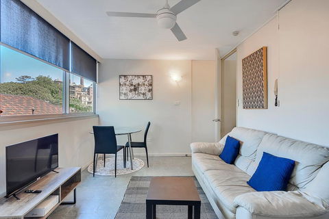 PADDINGTON PAD With PARKING & SMART TV & POOL - Sydney 4u 3