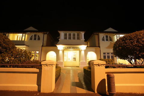 Palais Royale - Sydney 4u 3