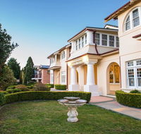Palais Royale - Sydney 4u