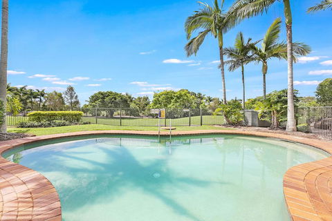 Palm Breeze - Sydney 4u 1