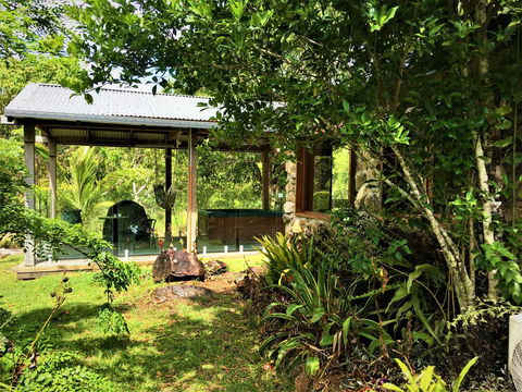Palm Grove Rainforest Retreat - Sydney 4u 3