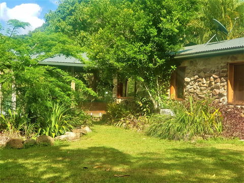 Palm Grove Rainforest Retreat - Sydney 4u 0