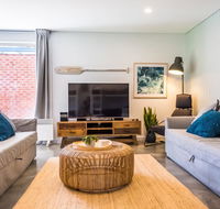 Pandanas Apartments 17B - Mollymook Beach - Sydney 4u