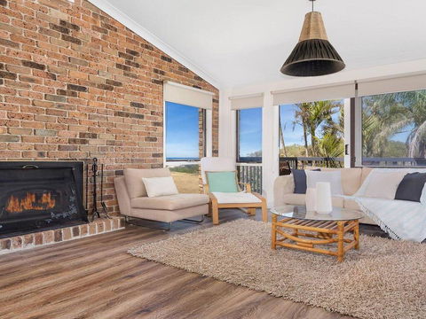 Panorama Place On Jones Beach - Accommodation Sydney 0
