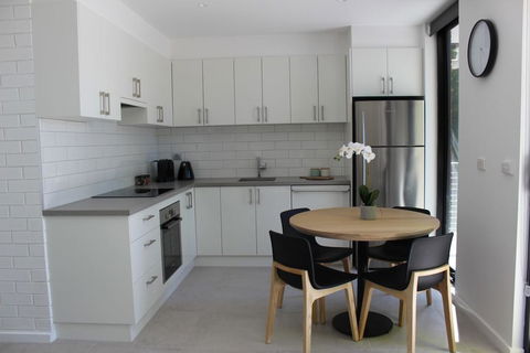 Panorama Views - Bright - Sydney 4u 1