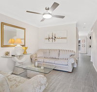 Paradise Holiday  Fingal Bay - Sydney Resort