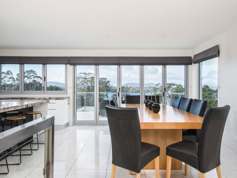 Paradise Point - Tamar Valley 14 Persons Residence With Pool - Sydney 4u 0
