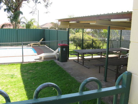 Peak Hill Golden Peak Budget Motel - Sydney 4u 3