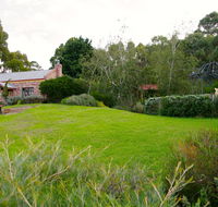 Pear Tree Hollow - Sydney 4u
