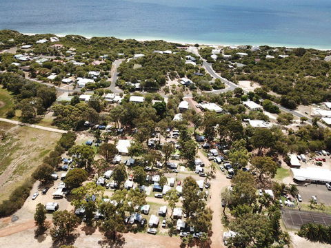 Peppermint Grove Beach Holiday Park - Sydney 4u 0