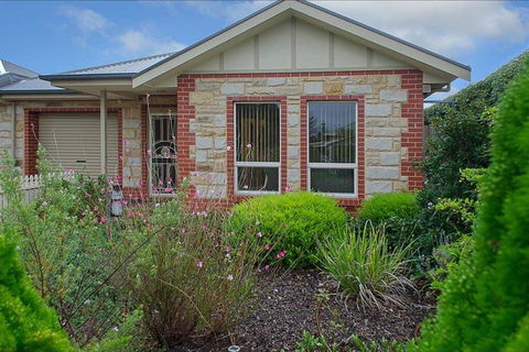 Perfect Location Central Modern Cottage - Free WiFi - Sydney 4u 1