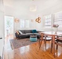Picturesque Bellevue Hill 2BR Apt. Courtyard - Sydney 4u