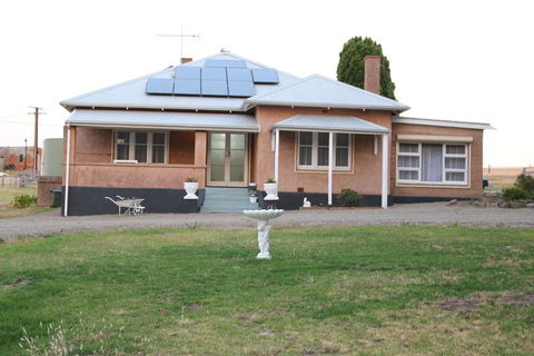 Pink Gums Farmstay - Sydney 4u 0