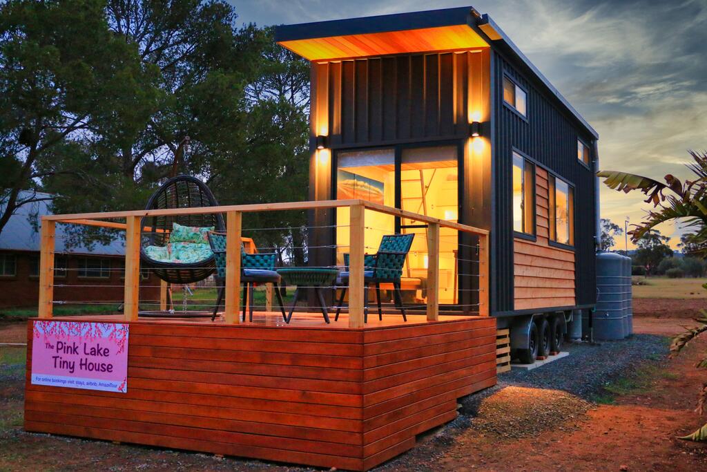 Lochiel SA Accommodation Sydney