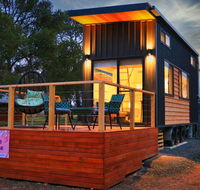 Pink Lake Tiny House - Sydney 4u