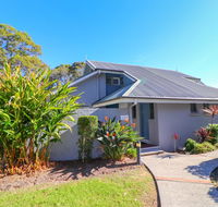 Plover Deluxe Resort Villa - Sydney 4u