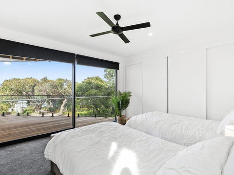 POINT BREAK , NEW LISTING 2019,  - Sydney 4u 2