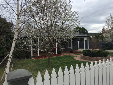 Pomegranate Guest House - Sydney 4u 1