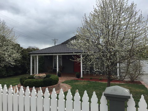 Pomegranate Guest House - Sydney 4u 2