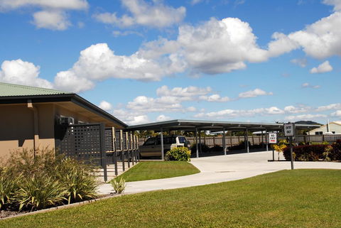 Port Denison Motor Inn - Sydney 4u 3