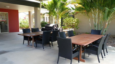 Port Denison Motor Inn - Sydney 4u 1
