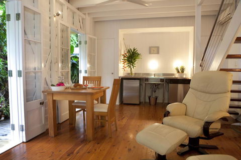 Port Douglas Cottage & Lodge - Sydney 4u 3