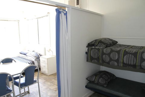 Port Lincoln Caravan Park - Sydney 4u 2