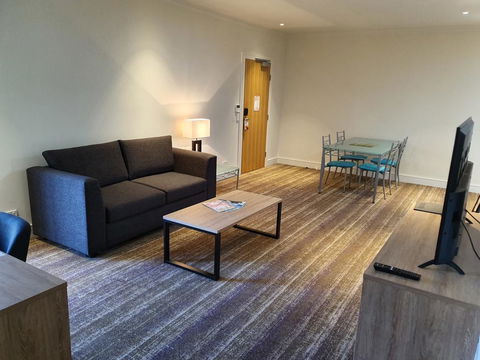 Porter's Plainland Hotel - Sydney 4u 2